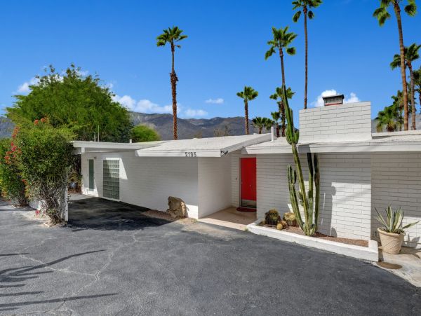 Palm Springs Home 991875