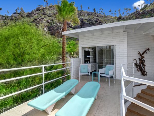 Palm Springs Home 991875