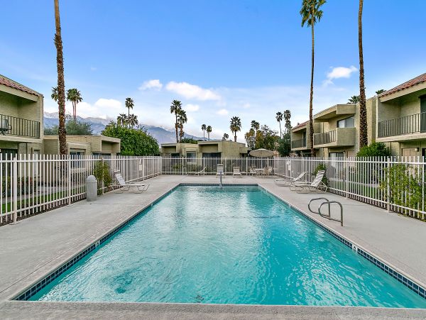 Palm Springs Condo 991877