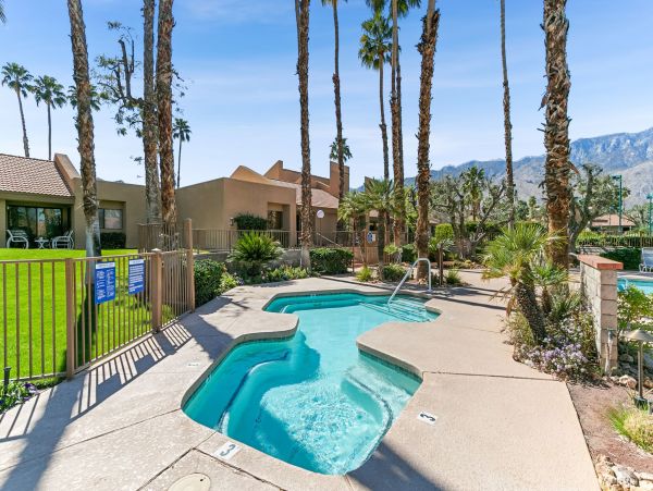 Palm Springs Condo 991878