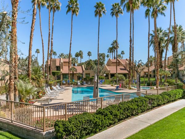 Palm Springs Condo 991878