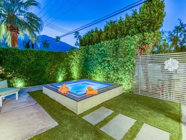 Palm Springs Home 991881