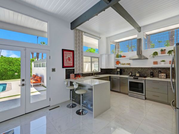 Palm Springs Home 991881