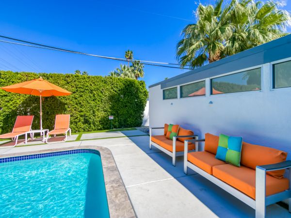Palm Springs Home 991881