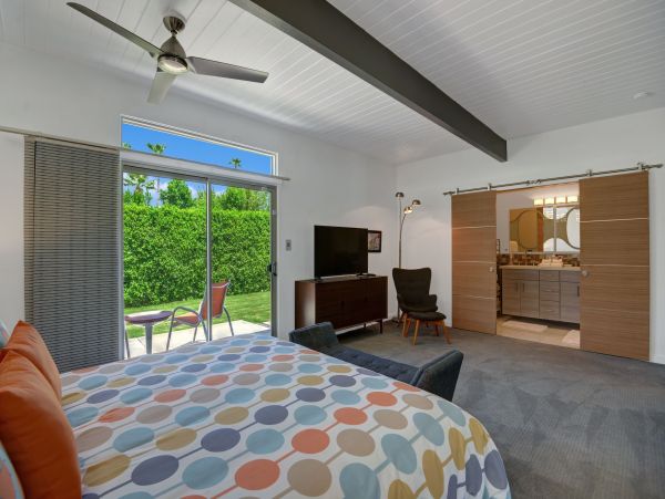 Palm Springs Home 991881