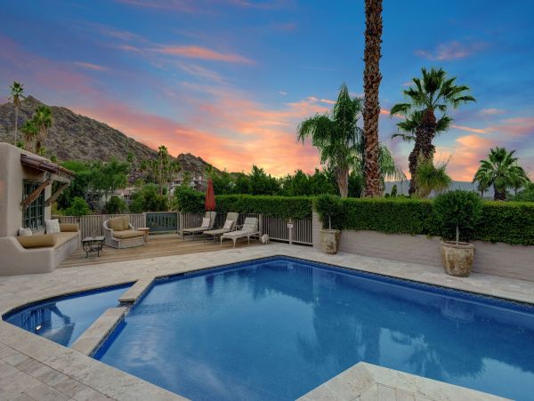 Palm Springs Home 991883
