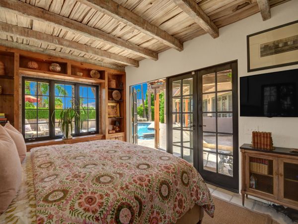 Palm Springs Home 991883