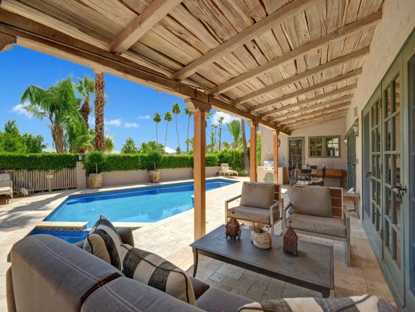 Palm Springs Home 991883