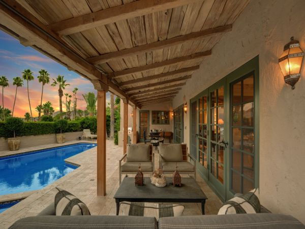 Palm Springs Home 991883