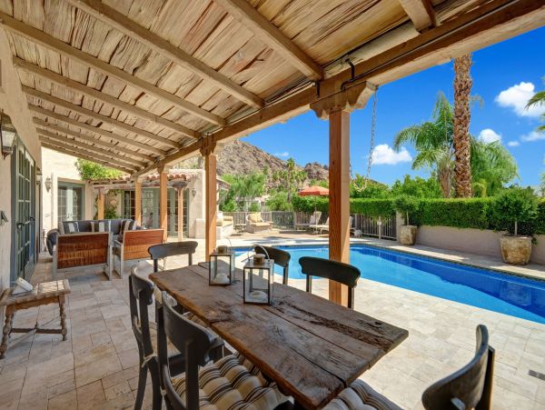 Palm Springs Home 991883