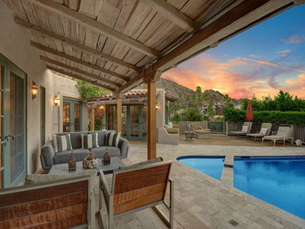 Palm Springs Home 991883