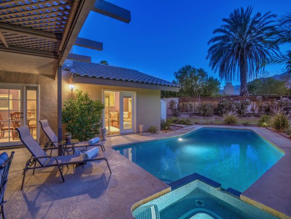 Palm Springs Home 991885