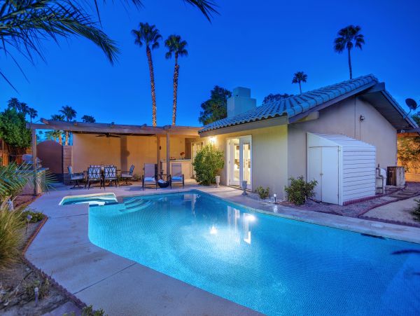 Palm Springs Home 991885