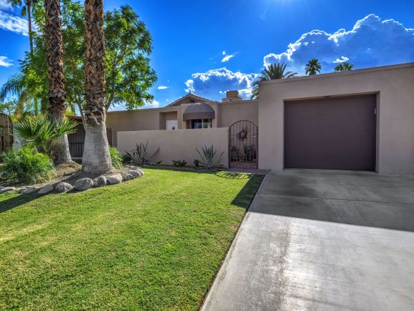 Palm Springs Home 991885