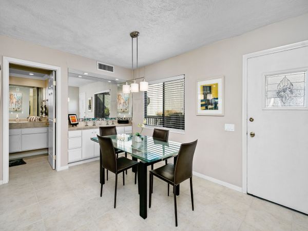 Palm Springs Condo 991890