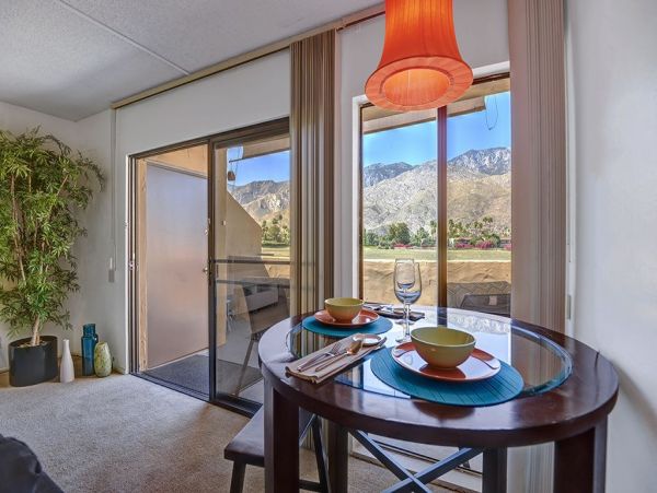 Palm Springs Condo 991900