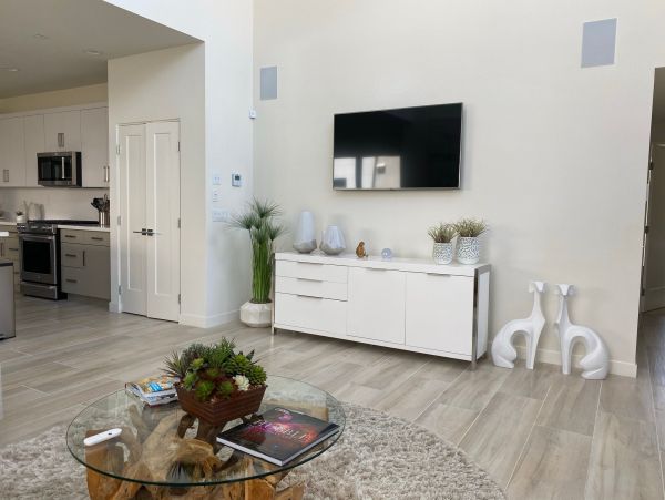 Palm Springs Home 991903