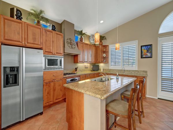 Two Bedroom Vacation Rental in Palm Springs Sleeps 4