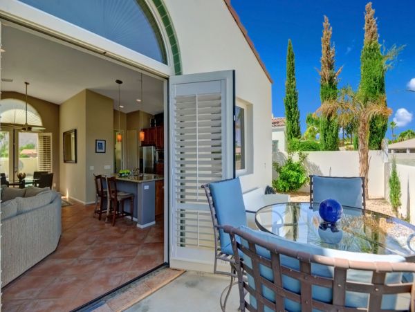 Two Bedroom Vacation Rental in Palm Springs Sleeps 4
