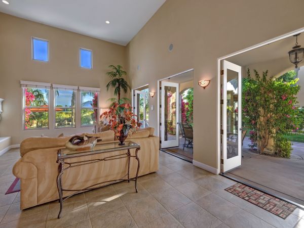Palm Springs Home 991908