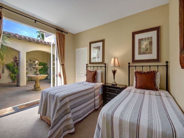 Palm Springs Home 991908