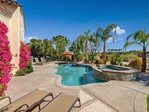 Palm Springs Home 991908
