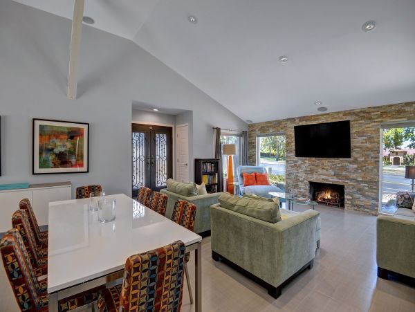 Palm Springs Home 991910