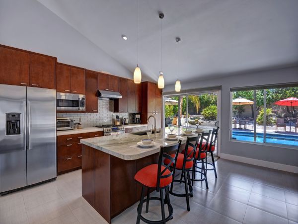 Palm Springs Home 991910