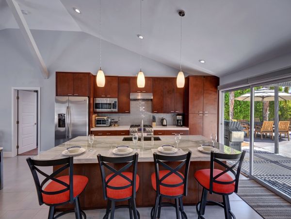 Palm Springs Home 991910