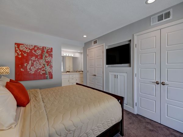 Palm Springs Home 991910