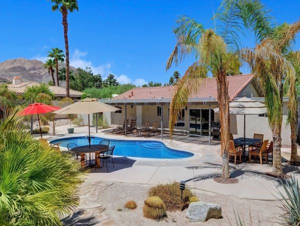Palm Springs Home 991910