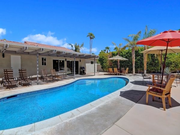 Palm Springs Home 991910