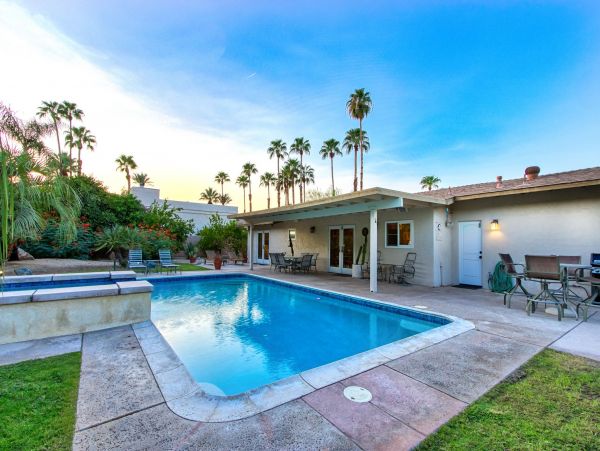 Palm Springs Home 991912