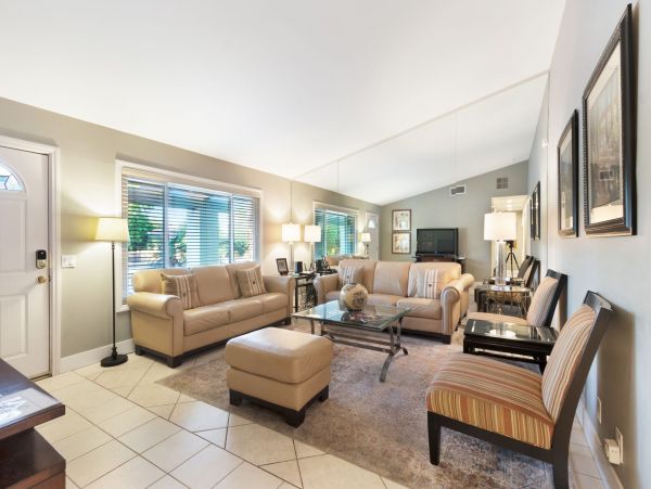 Palm Springs Home 991912