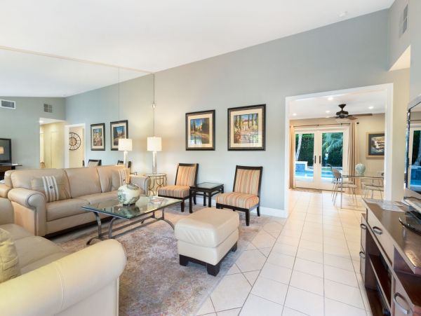 Palm Springs Home 991912