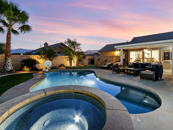 Palm Springs Home 991913
