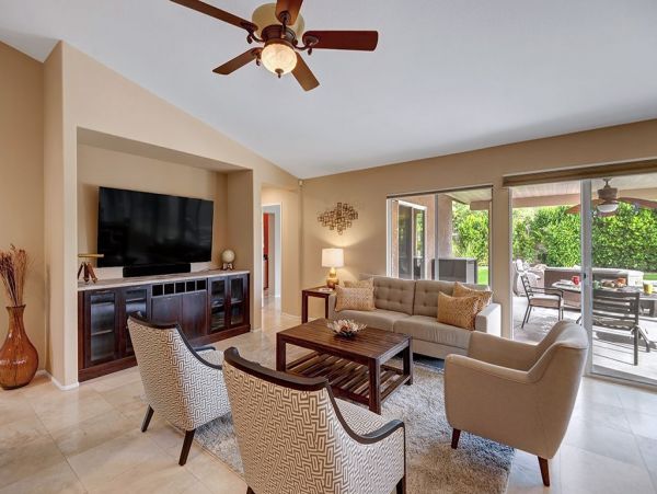 Palm Springs Home 991913