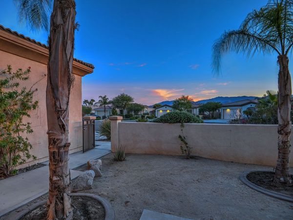 Palm Springs Home 991914