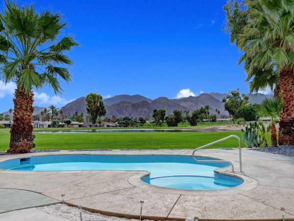 Palm Springs Home 991915