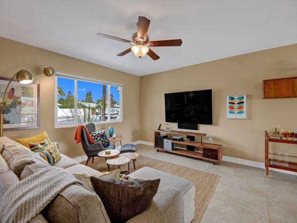 Palm Springs Home 991915