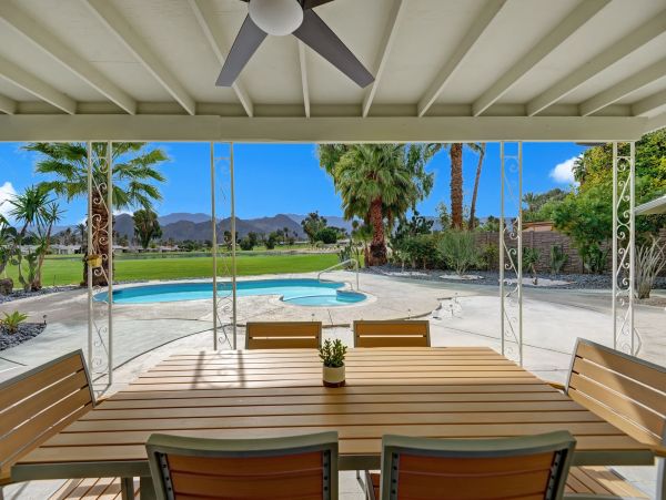 Palm Springs Home 991915