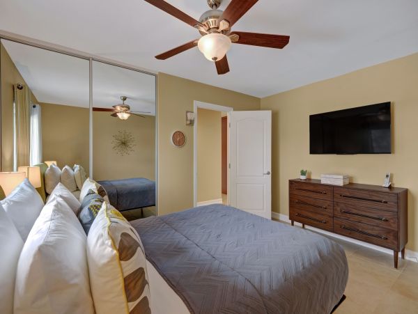 Palm Springs Home 991915
