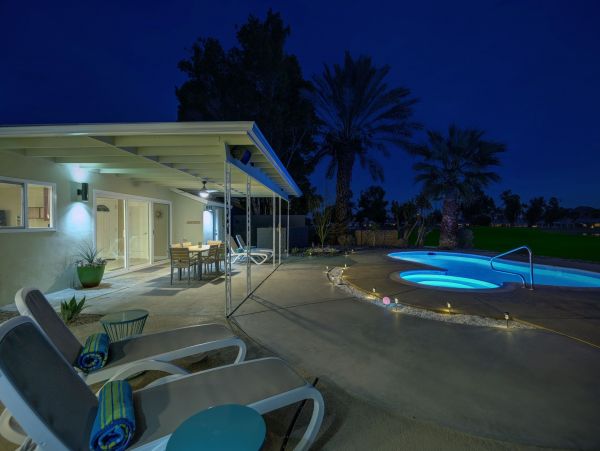 Palm Springs Home 991915
