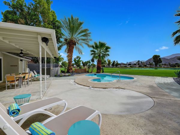 Palm Springs Home 991915