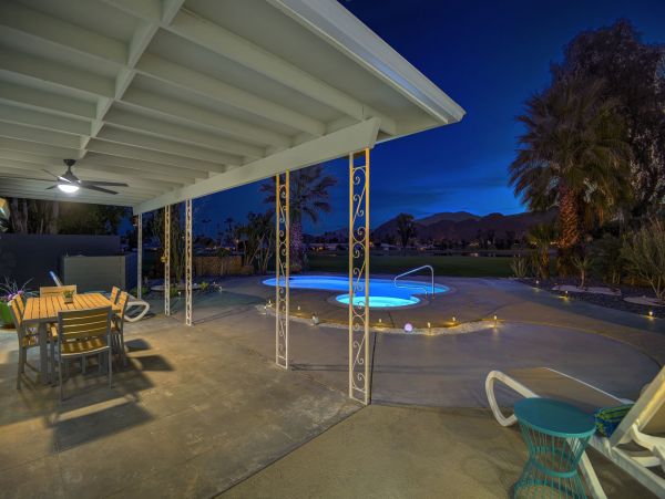 Palm Springs Home 991915