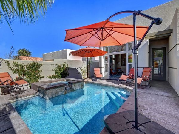 La Quinta Lovely Pool Home Away From Home