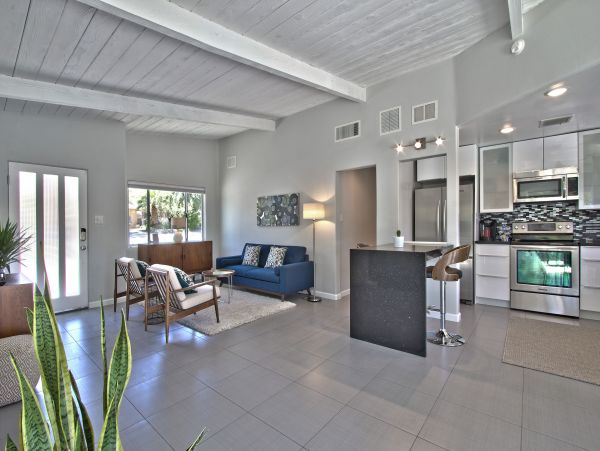 Palm Springs Home 991920