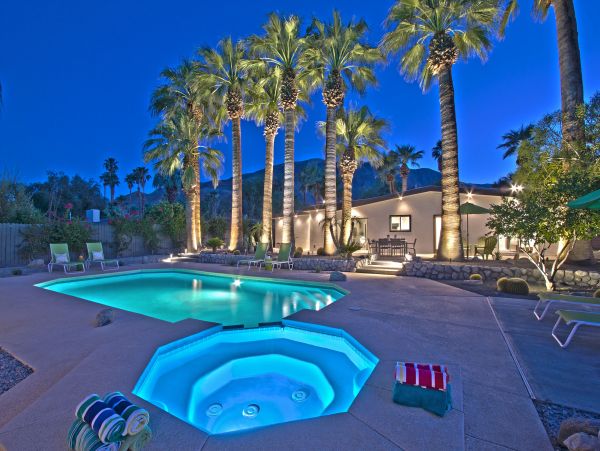 Palm Springs Home 991920
