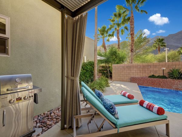 Palm Springs Home 991921