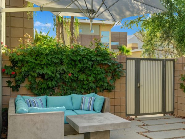 Palm Springs Home 991921